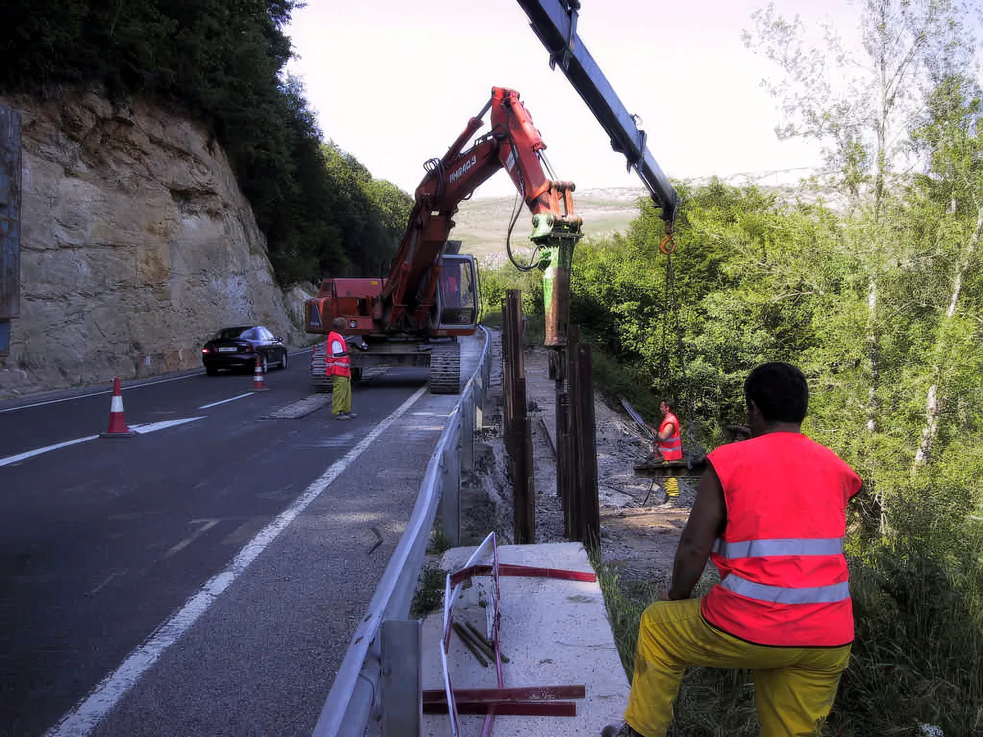 Actuación urgente por corrimiento de tierras en el P.K. 76+700, margen derecha de la carretera nacional 623, N-623 (Burgos)